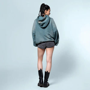 Vente en gros : Sweat à capuche pour femme, style urbain, coupe oversize à épaules tombantes, en coton, manches longues, design personnalisé, devant délavé à l'acide - Product Image 4