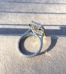 Gia/IGI ได้รับการรับรองคุณภาพมีสีเหลืองสีขาวหรือสีโรสโกลด์งานฝีมือจากผู้เชี่ยวชาญเพื่อความงามที่ยาวนาน - Product Image 4