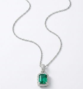 Collar con Colgante de Esmeralda Verde Cultivada en Laboratorio y Diamante Natural Redondo, Oro Sólido de 18K, Diseño de Halo Oculto - Product Image 2