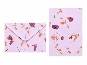 Enveloppes en papier fleuri séché faites à la main avec un ensemble de cartes pour invitations de mariage et cartes de vœux - Product Image 1