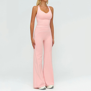Conjunto Deportivo de Dos Piezas en Oferta, Top Corto sin Mangas con Logotipo Frontal y Leggings de Cintura Alta para Fitness y Yoga - Product Image 3