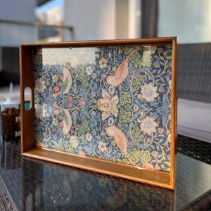 Plateau en bois William Morris avec poignées, plateau de service, cadeau pour elle, plateau à thé, plateau décoratif, cadeau de pendaison de crémaillère - Product Image 1