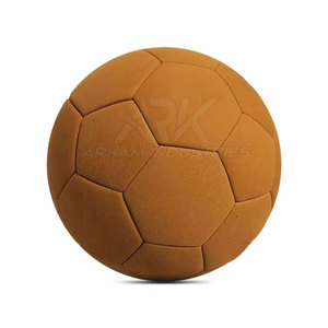 Balón de Fútbol de Entrenamiento con Agarre Fuerte, Alta Durabilidad, Superficie Lisa, Ideal para Juego al Aire Libre y Sesiones de Práctica - Product Image 2