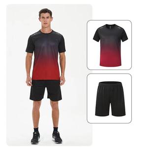 ชุดเสื้อฟุตบอลยูนิเซ็กส์สไตล์เรโทรสำหรับทีม  ไล่เฉดสี  ผ้าโพลีเอสเตอร์ 100% แขนสั้น แห้งเร็ว ระบายอากาศได้ดี - Product Image 3