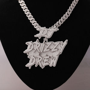Colgante de Letra Personalizado de Lujo Estilo Hip Hop con Moissanita y Cadena Cubana de Plata 925, Totalmente Cubierto de Moissanitas - Product Image 2