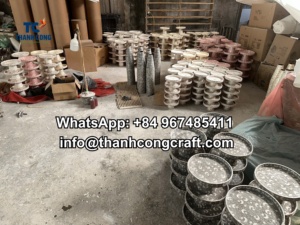 Vente en gros Nouveau produit Support pour gâteau en nacre Plateau de service élégant pour mariage en chocolat Capiz Shell Fabriqué au Viet Nam - Product Image 3