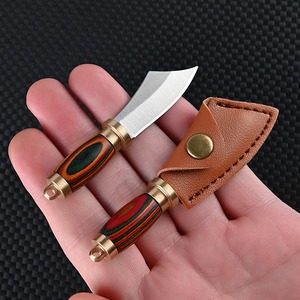 Cuchillo Clásico Mini de Hoja Fija de Acero Inoxidable, Ecológico, Forjado a Mano, Duradero, para Exteriores, con Llavero y Abrebotellas - Product Image 2