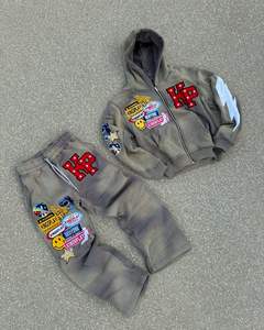 Ensemble de survêtement à capuche personnalisé pour enfants, en coton noir, style streetwear, avec sweat-shirt à fermeture éclair intégrale et pantalon, avec logo KP et patchs - Product Image 3