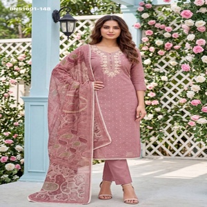 Proveedor de conjuntos de salwar de alta calidad en modal con buti y bordado en el pecho, trajes largos y listos para usar, y dupattas con estampado digital, desde India. - Product Image 1