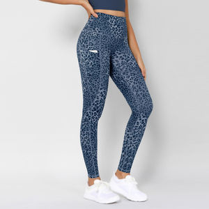 Leggings de yoga elásticos sin costuras de última tendencia para niñas, ropa deportiva para gimnasio, leggings para mujer con MOQ bajo - Product Image 5