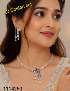 Parure Collier, Boucles d'Oreilles et Bague en Alliage de Zinc pour Femme, Plaqué Or, Argent, Cristal, Strass, Design Géométrique, Haute Qualité, Nouveauté pour Soirée - Product Image 1