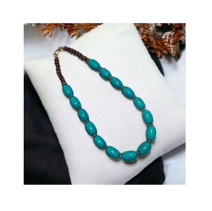 Collar con Colgante Artístico Hecho a Mano con Forma de Paz en Resina Colorida, Cadena de Cuentas Ajustable para Mujer, Accesorios de Moda - Product Image 1
