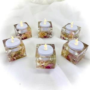 Luxury Resin Candle Holder With Attractive Handmade Design For Decorative Table And Event Presentation - Product Image 1