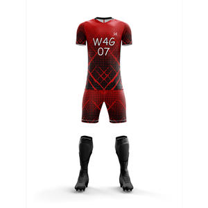 Conjunto de Camiseta y Pantalones Cortos de Fútbol Personalizados para Hombre, Impresión por Transferencia de Calor, 100% Poliéster, Ecológico, Transpirable, Antibacteriano - Product Image 4