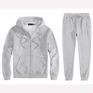 Conjunto Deportivo Unisex Morado ODM, Sudadera con Capucha y Cordón Ajustable, Pantalones Deportivos de Color Sólido, Corte Regular, 100% Poliéster, Secado Rápido - Product Image 2