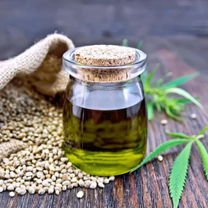 Huile de graines de chanvre 100% pure, pressée à froid, de qualité alimentaire, riche en acides gras oméga pour la santé de la peau et des cheveux et la nutrition quotidienne - Product Image 1