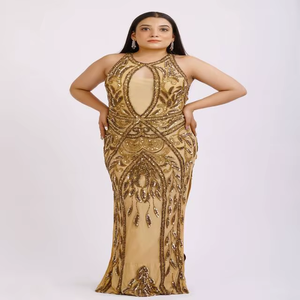 Vestido de Noche de Diseñador de Alta Gama para Mujer |   Elegante Vestido de Sirena Ajustado con Cola para Eventos de Primera Calidad de Proveedor Indio - Product Image 1