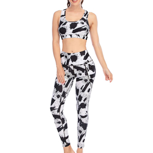 Ensemble de yoga 2 pièces grande taille pour femmes, vêtements de sport et de fitness, impression personnalisée de haute qualité, léger et respirant - Product Image 1