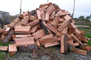 Leña de Roble Seca en Horno de Alta Calidad, Tamaño 9.5-40mm, Producto Energético Austriaco, Ahora Disponible en Stock a Granel a Precios Accesibles - Product Image 2