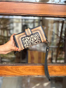 Nouveau Style occidental outillé imprimé Animal fourrure cuir bracelet pochette femmes conçu sac à main vente chaude en cuir outillé portefeuilles uniques - Product Image 2