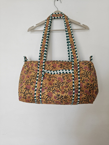 Bohemian Floral Print Quilted Duffle <b>Bag</b> Double Handles Zipper Closure 20-35L Lightweight <b>Travel</b> <b>Bag</b> Unisex Textile Material - Product Image 2