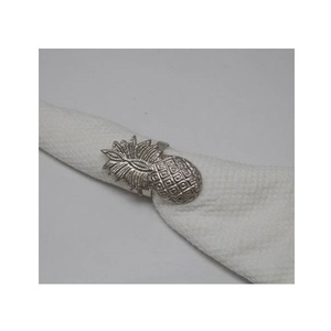 Porte-serviettes décoratif moderne en aluminium gaufré en forme de citrouille, écologique et durable, pour la décoration de table de récolte d'automne et de mariage - Product Image 5