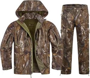 GRACE SIGN - Traje de Caza para Exteriores al por Mayor con MOQ Bajo, Ropa Sólida Antibacteriana 100% Poliéster Soft Shell - Product Image 3