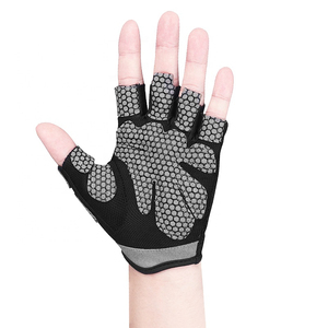 ผู้ผลิตมืออาชีพ ออกแบบโดดเด่น ราคาขายส่ง ถุงมือยกน้ำหนักสำหรับยิม น้ำหนักเบา ระบายอากาศได้ดี สีสันปรับแต่งได้ - Product Image 3
