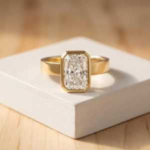 Anillo de Eternidad con Diamantes de Laboratorio de Corte Radiante para Compromiso y Boda, Anillo de Oro para Mujer con Diamantes de Laboratorio con Engaste de Bisel - Product Image 1