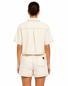Ensemble short en jean pour femme, best-seller, tenue d'été tendance avec tissu résistant, haut boutonné, poches, coupe élégante pour le streetwear - Product Image 6