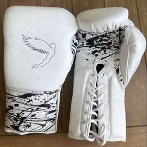 Nuevo Modelo de Guantes de Boxeo Blancos Personalizados con Cordones, Guantes de Combate Profesionales para Gimnasio, OEM ODM - Product Image 1