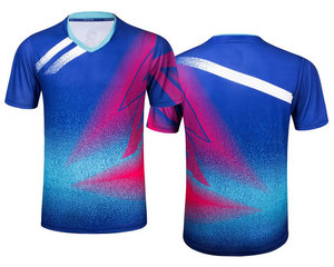T-shirt sportif à manches courtes pour homme, motif géométrique bleu, col rond, séchage rapide, tricoté en polyester, coupe classique - Product Image 2