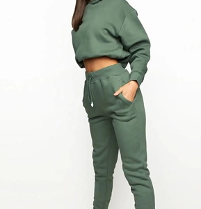 ชุดเซ็ตเสื้อและกางเกงวอร์มแฟชั่นลำลองสไตล์สตรีทแวร์สำหรับฤดูร้อน ผ้าฟลีซเนื้อนุ่ม ระบายอากาศได้ดี แห้งเร็ว ทันสมัย เหมาะสำหรับใส่ออกกำลังกาย - Product Image 6