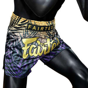Shorts de boxe Muay Thai Fairtex, violet, noir, or, impression par sublimation, 100% polyester extensible, séchage rapide, léger - Product Image 3