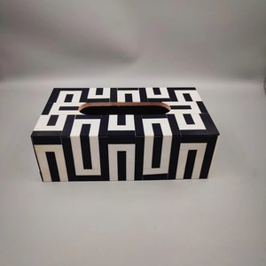 Caja de pañuelos de resina, diseño rectangular moderno hecho a mano, acabado natural, decoración ecológica para el hogar de HANDICRAFT HUB - Product Image 2