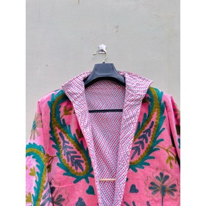 Hand Embroidered Pink Velvet 100% Cotton SHYAM EXPORT Winter Knitted <b>Jacket</b> <b>Mandarin</b> <b>Collar</b> Paisley Pattern Women's Short Full - Product Image 4