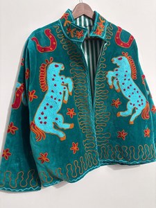 Chaqueta bordada con motivos de caballo, chaqueta india bohemia floral hecha a mano, prendas de alta calidad con bordados, regalos para ella, vestidos casuales. - Product Image 3
