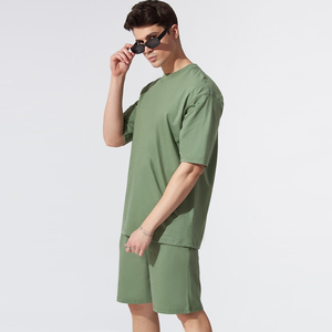 เสื้อยืดคอตตอนทรงโอเวอร์ไซส์สำหรับผู้ชายและกางเกงขาสั้น ชุดเซ็ตฤดูร้อนลำลองสองชิ้นสำหรับผู้ชาย ปี 2026 - Product Image 3