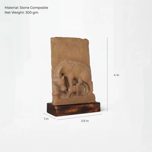 Statue de vache sacrée Kamdhenu antique, réplique d'art de temple hindou classique pour musée - Product Image 2