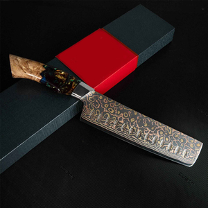 Cuchillo de chef de acero de Damasco con filo serrado, mango de madera y espiga completa para uso culinario - Product Image 3