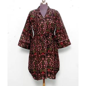 Nouvelle arrivée, chemise longue en tissu imprimé floral personnalisé, coupe ajustée, avec fermeture boutonnée, chemise de soirée confortable, chemise formelle, tunique pour filles - Product Image 4