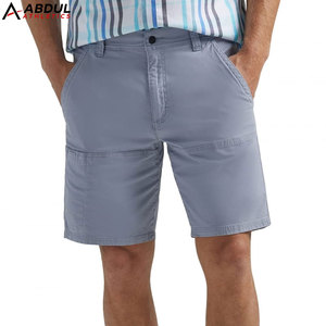 Shorts en jean pour hommes, élégants, décontractés, pour l'été, confortables, durables, tenue de tous les jours, style tendance, look streetwear - Product Image 1