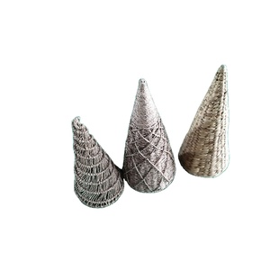 Venta al por mayor Decoración para el hogar Navidad Rattan Pino Decoración - Product Image 5