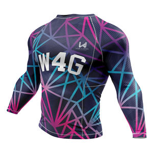 Maillot de sport léger sans couture pour homme, compression, imprimé sur mesure, 100 % polyester extensible, antibactérien, logo imprimé sur le devant - Product Image 4