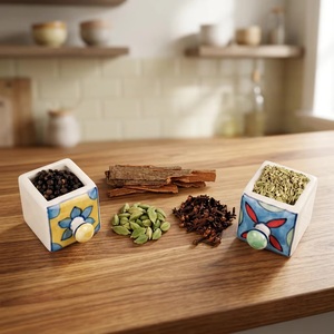 Boîte artisanale en bois massif, style folklorique, tiroirs en céramique, finition polie, design multifonctionnel, forme carrée, motif floral, noir et blanc - Product Image 3