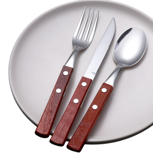 Ensemble de couverts en acier inoxydable de haute qualité avec manche en bois d'olivier, vaisselle artisanale au design élégant, prix abordable - Product Image 6