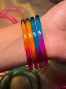 กำไลข้อมือมุกเจลลี่หลากสีทรงเหลี่ยมมรกตชุบทอง ดีไซน์ทันสมัย เหมาะสำหรับเจ้าสาวและงานเทศกาล ราคาขายส่ง - Product Image 2