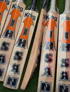 Bate de Críquet Ihsan Sports King Edition de Madera de Sauce Inglés, Duradero y Ligero, con Funda Protectora, Cubierta de Burbujas y Lámina Antideslizante para un Agarre Extra - Product Image 3