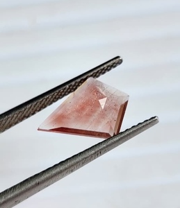 Pierre de soleil d'Oregon rouge cuivré de qualité supérieure naturelle, pierres précieuses facettées non montées pour la fabrication de bijoux, disponible au prix de gros. - Product Image 5