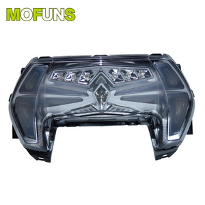 Sistemas de iluminación para motocicletas luz trasera LED con señal de giro TriCity 155 2017-up - Product Image 2